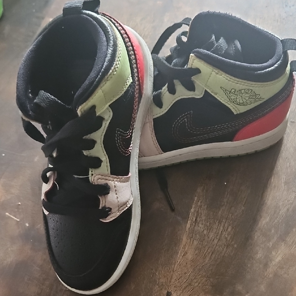 Kids Nike Sz 12 High-Top Sneakers in Black, Pink & Neon Yellow